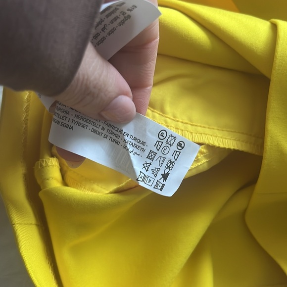 Yellow Zara high waist shorts size S - Picture 6 of 6
